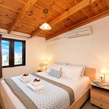 Azure Horizon Heated Pool At 550 M Βίλα