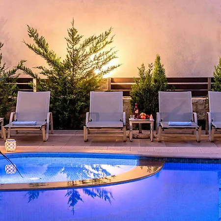 Βίλα Azure Horizon Heated Pool At 550 M Ρέθυμνο