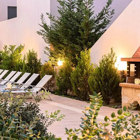 Azure Horizon Heated Pool At 550 M *