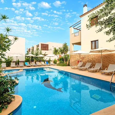 Azure Horizon Heated Pool At 550 M