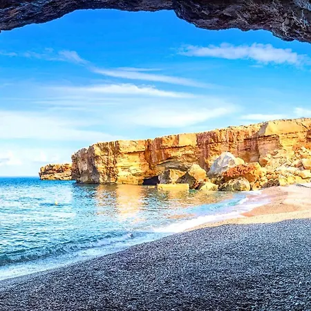 Azure Horizon Heated Pool At 550 M