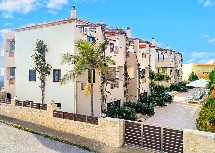 Azure Horizon Heated Pool At 550 M Rethimnon