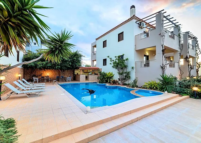 Azure Horizon Heated Pool At 550 M