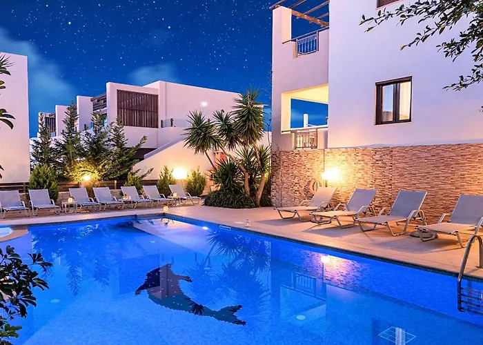 Azure Horizon Heated Pool At 550 M *