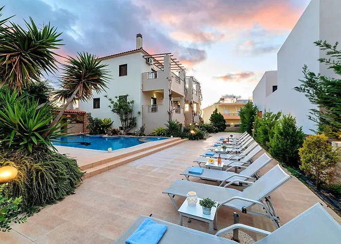 Azure Horizon Heated Pool At 550 M Rethimnon